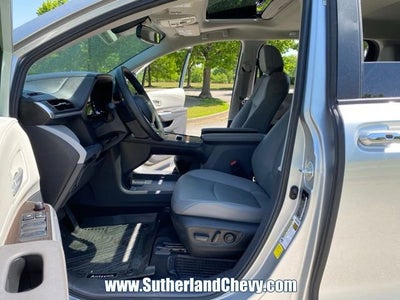 2024 Toyota Sienna XLE