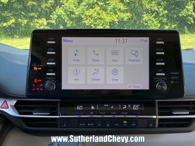 2024 Toyota Sienna XLE