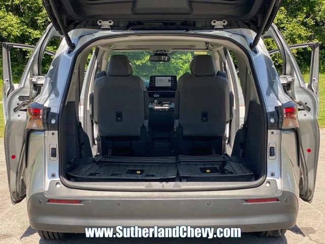 2024 Toyota Sienna XLE
