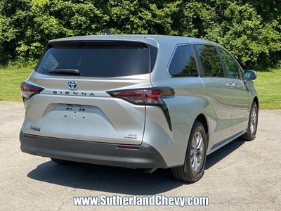 2024 Toyota Sienna XLE