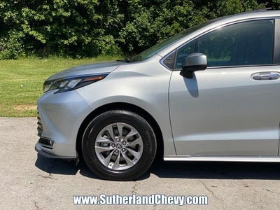 2024 Toyota Sienna XLE