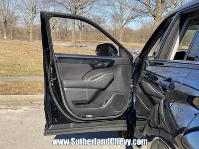 2022 Toyota Highlander Hybrid LE