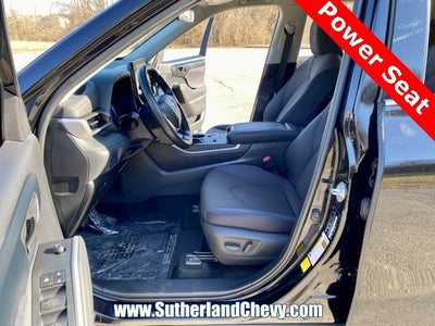 2022 Toyota Highlander Hybrid LE