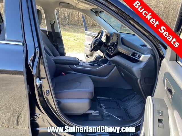 2022 Toyota Highlander Hybrid LE