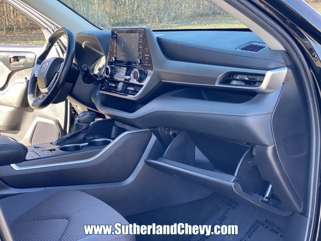 2022 Toyota Highlander Hybrid LE