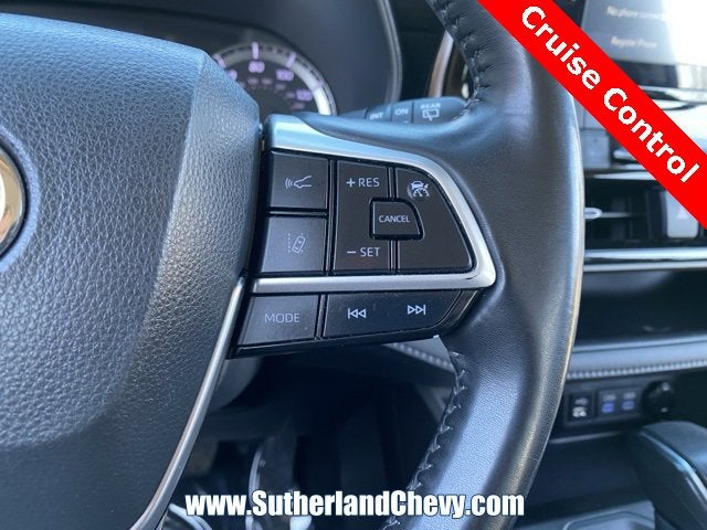 2022 Toyota Highlander Hybrid LE