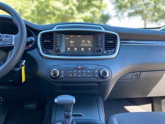 2020 Kia Sorento LX V6