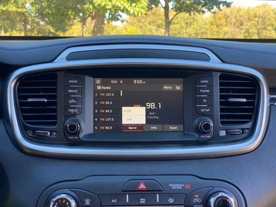 2020 Kia Sorento LX V6