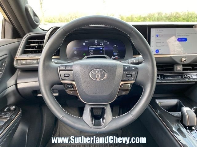 2025 Toyota Crown Platinum