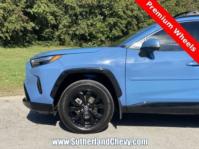 2022 Toyota RAV4 Hybrid SE