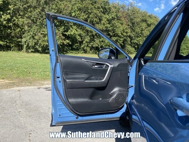 2022 Toyota RAV4 Hybrid SE