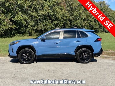 2022 Toyota RAV4 Hybrid SE