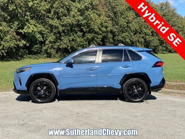 2022 Toyota RAV4 Hybrid SE