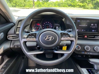 2023 Hyundai Elantra SE