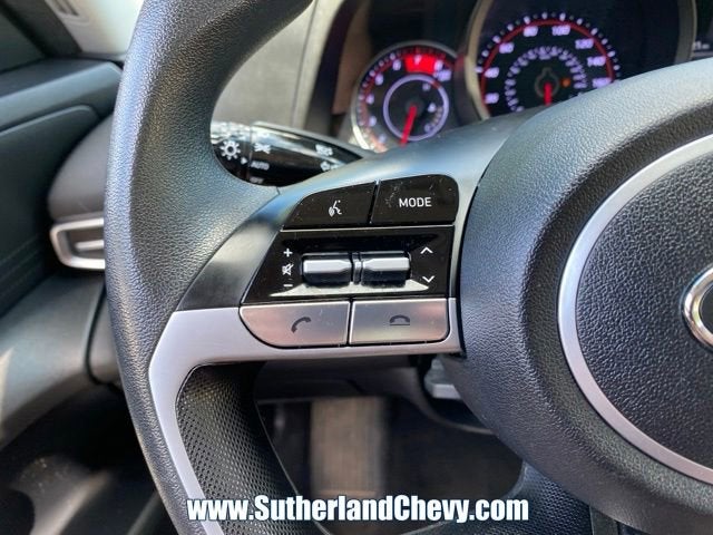 2023 Hyundai Elantra SE