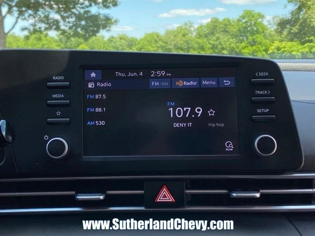 2023 Hyundai Elantra SE