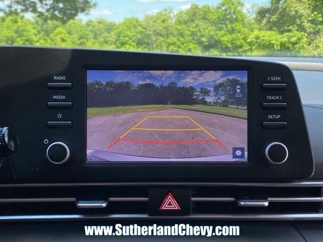 2023 Hyundai Elantra SE