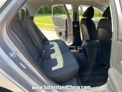 2023 Hyundai Elantra SE
