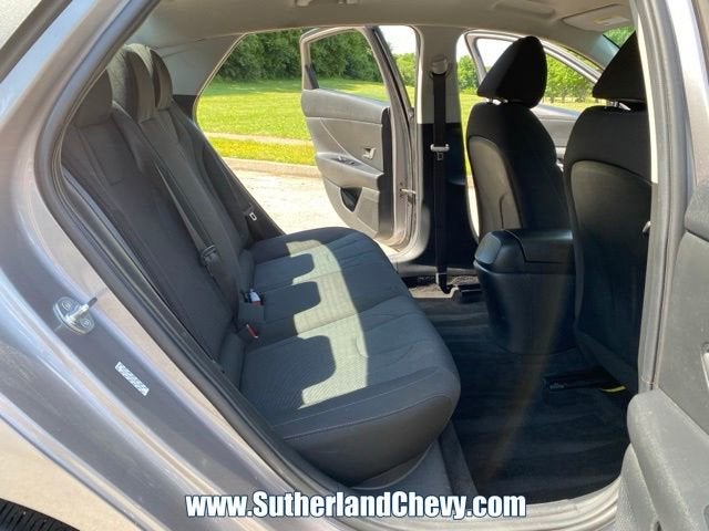 2023 Hyundai Elantra SE