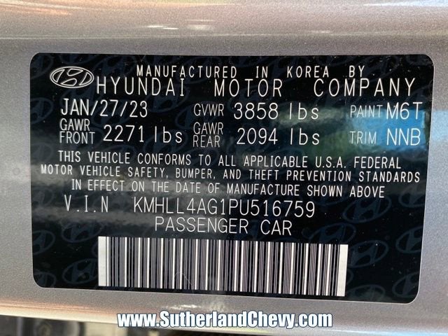 2023 Hyundai Elantra SE