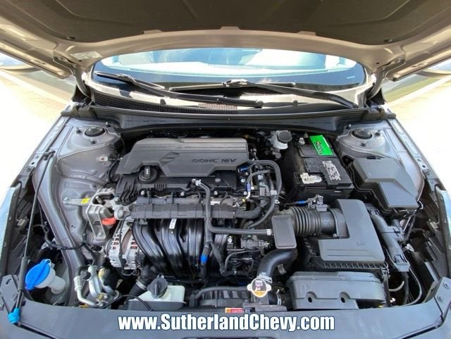2023 Hyundai Elantra SE