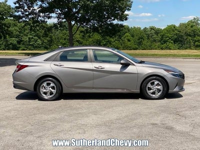 2023 Hyundai Elantra SE
