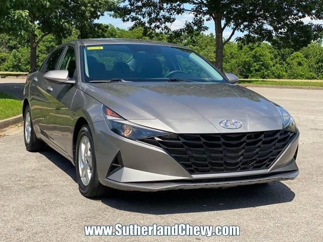 2023 Hyundai Elantra SE