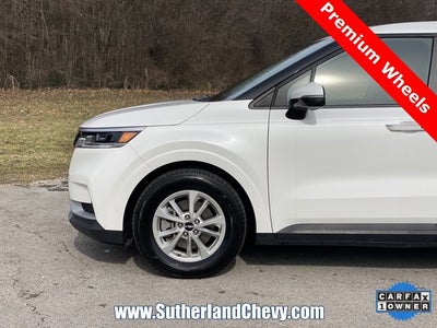 2024 Kia Carnival LX