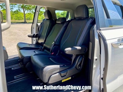 2025 Kia Carnival LXS