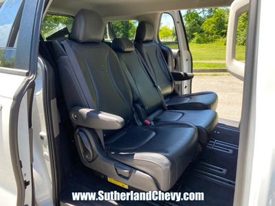 2025 Kia Carnival LXS