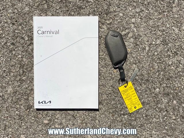 2025 Kia Carnival LXS