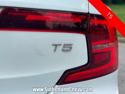 2017 Volvo S90 Momentum