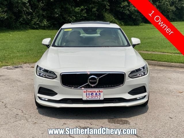2017 Volvo S90 Momentum
