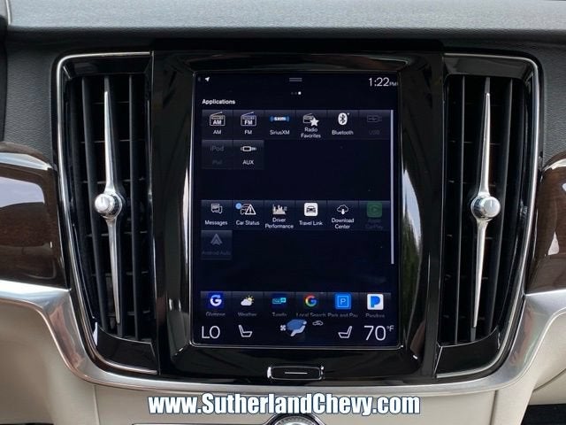 2017 Volvo S90 Momentum