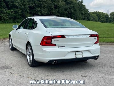 2017 Volvo S90 Momentum