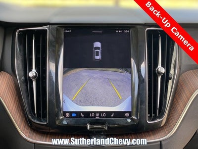 2023 Volvo XC60 Recharge Plug-In Hyb Plus Bright Theme