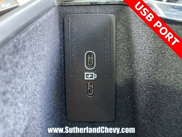 2023 Volvo XC60 Recharge Plug-In Hyb Plus Bright Theme