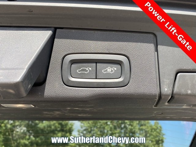 2023 Volvo XC60 Recharge Plug-In Hyb Plus Bright Theme