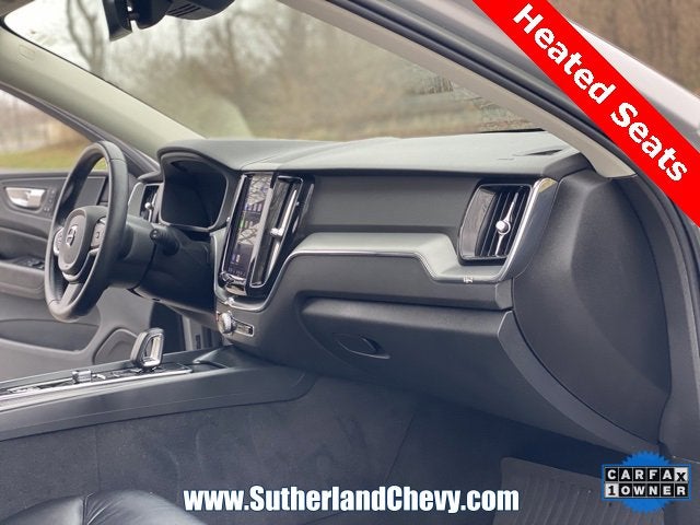 2023 Volvo XC60 Recharge Plug-In Hyb Core Bright Theme