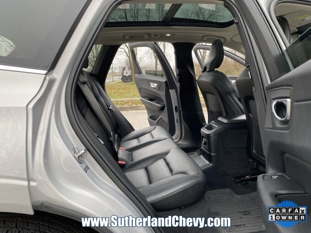 2023 Volvo XC60 Recharge Plug-In Hyb Core Bright Theme