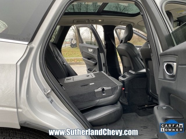 2023 Volvo XC60 Recharge Plug-In Hyb Core Bright Theme