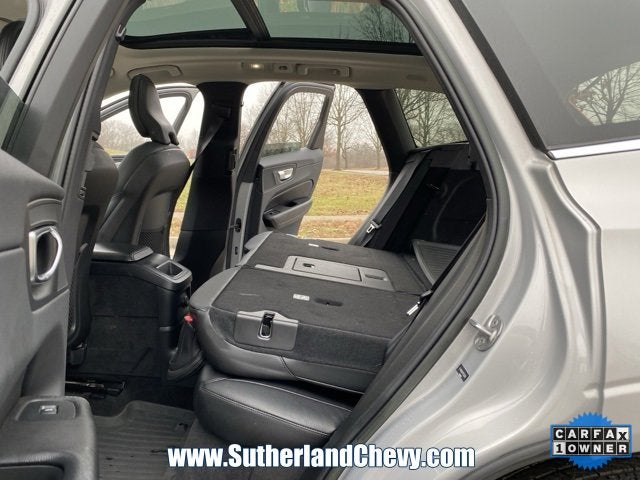 2023 Volvo XC60 Recharge Plug-In Hyb Core Bright Theme