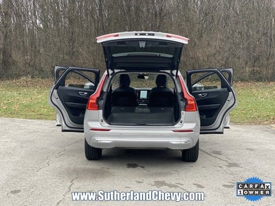 2023 Volvo XC60 Recharge Plug-In Hyb Core Bright Theme