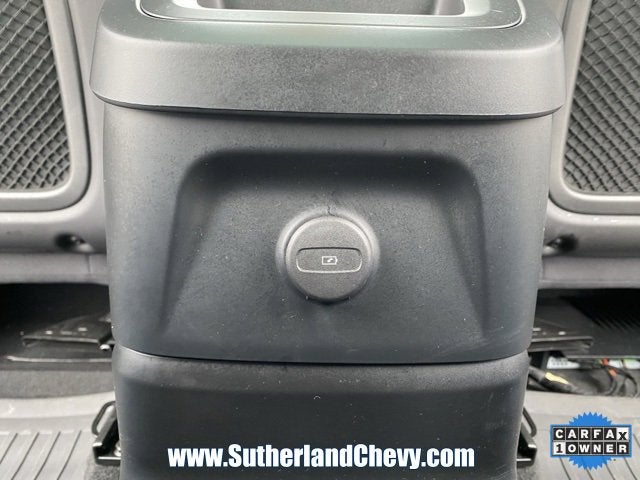 2023 Volvo XC60 Recharge Plug-In Hyb Core Bright Theme